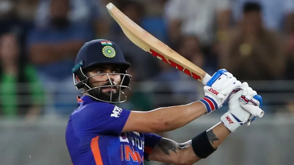 Kohli shreds Dubai's nerves with a perfectly imperfect comeback knock: As India's Virat Kohli went out to bat for the third delivery of their chase