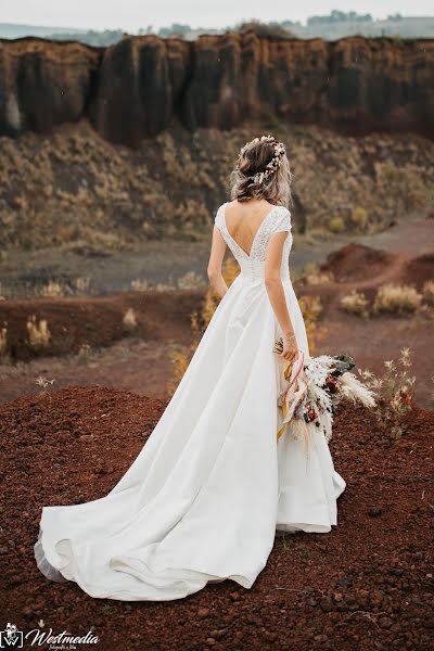 Fotógrafo de casamento Caragin Mircea (westmedia). Foto de 9 de novembro 2020