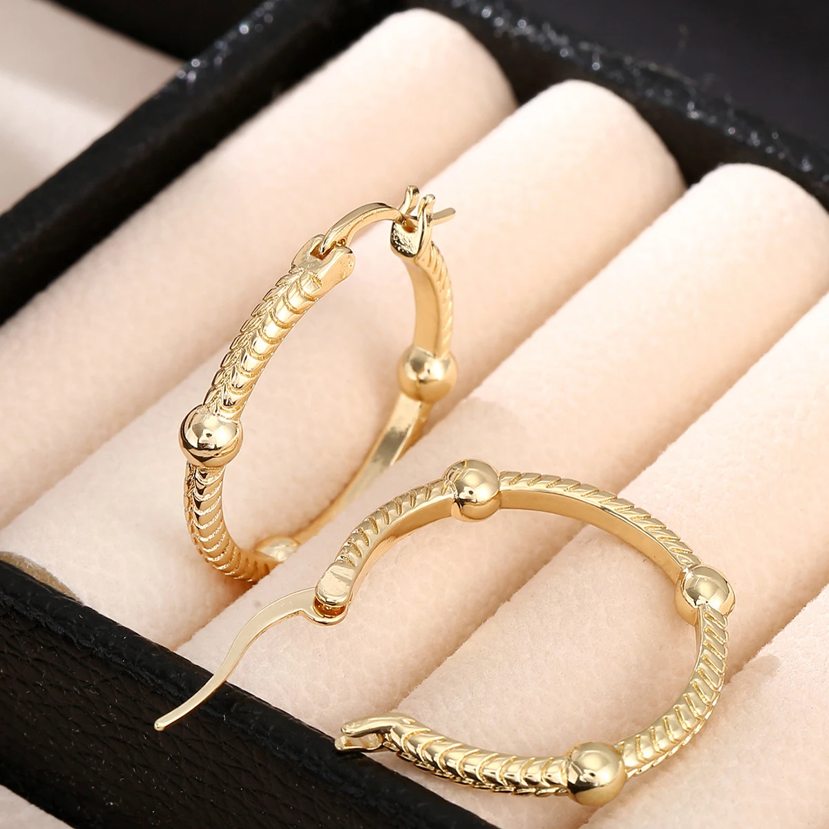 images slider number - 6