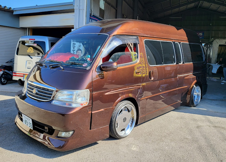 ハイエースバンの100系ハイエース・リメイク・100系ハイエース愛好会・TOYBOX2・夏休みに関するカスタム事例の投稿画像1枚目