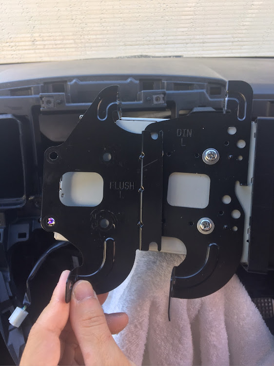 ソニカの走る、いじる、楽しみはここから。・KF-DET・Soaring and Nimble Car・オーディオパネル交換・6.2inchディスプレイオーディオに関するカスタム事例の投稿画像4枚目