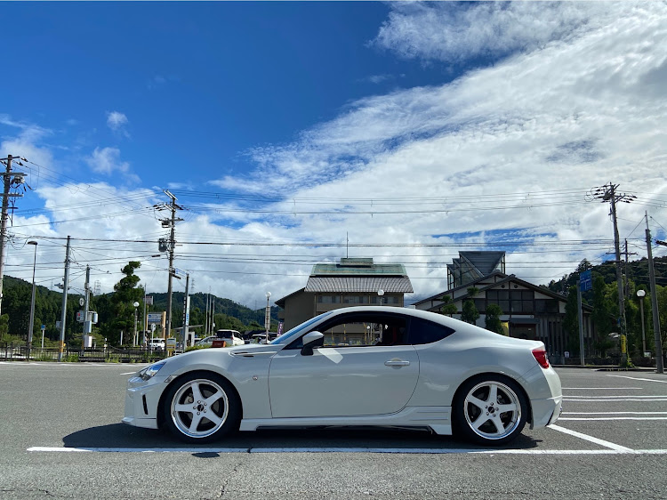 86の京都・86・車好きと繋がりたいに関するカスタム事例の投稿画像1枚目