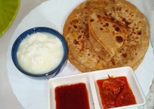 2 Mixed Paratha With Curd