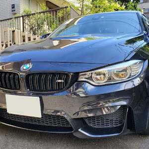 M4 クーペ F82