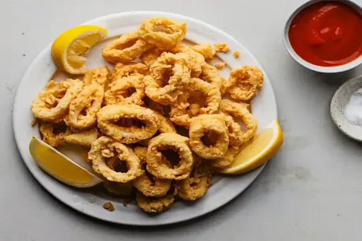 Fried Calamari With Garlic Aioli