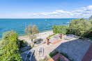 Villa avec piscine en bord de mer (image 3)