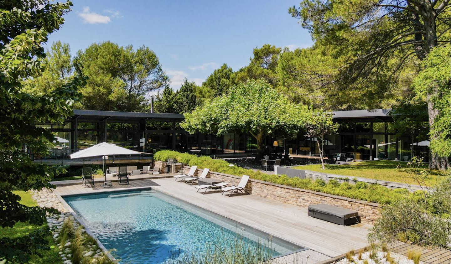 Villa with pool and garden Aix-en-Provence