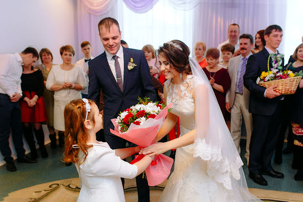 Fotógrafo de casamento Viktoriya Romanova (romviktoriya). Foto de 13 de março 2019