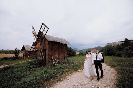 Fotógrafo de casamento Anna Paveleva (victories). Foto de 16 de julho 2022