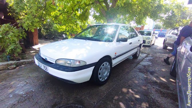 продам авто Ford Mondeo Mondeo I Hatchback фото 1