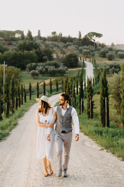 Wedding photographer Karina Ostapenko (karinaostapenko). Photo of 19 March 2020