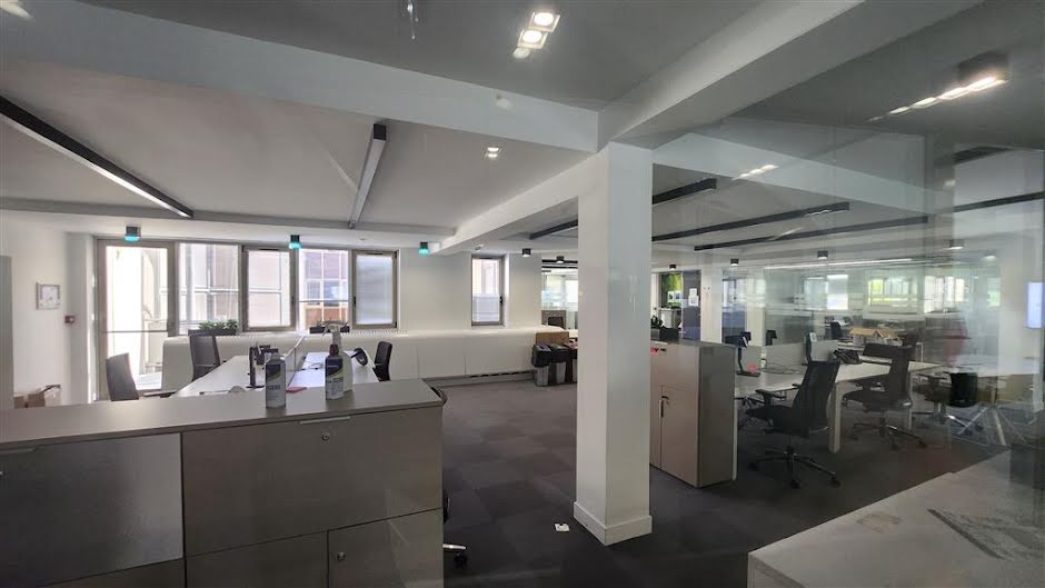 Location  locaux professionnels  1807 m² à Neuilly-sur-Seine (92200), 61 900 €