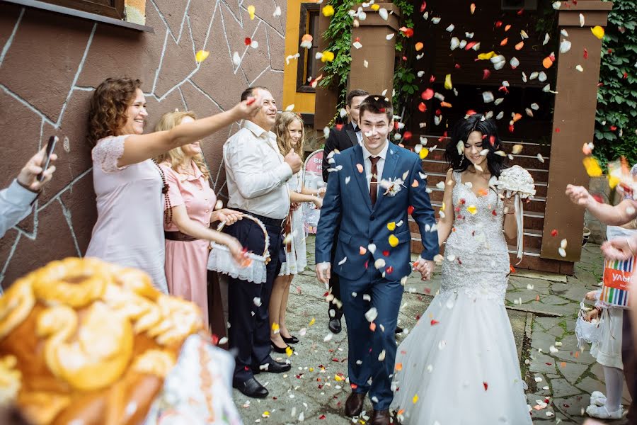 Fotógrafo de casamento Kseniya Khasanova (ksukhasanova). Foto de 6 de abril 2018