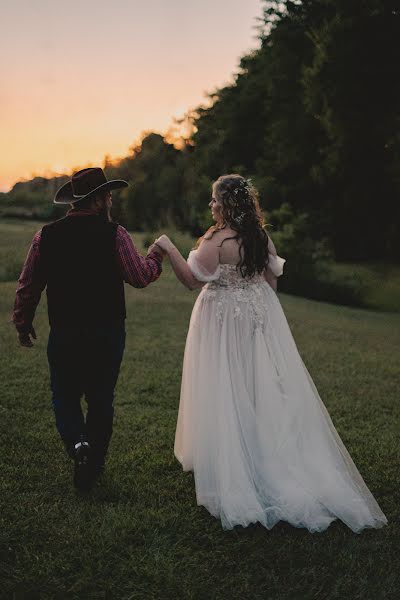 Fotograful de nuntă Stokes Dunavan (stokesdunavan). Fotografia din 21 septembrie 2023