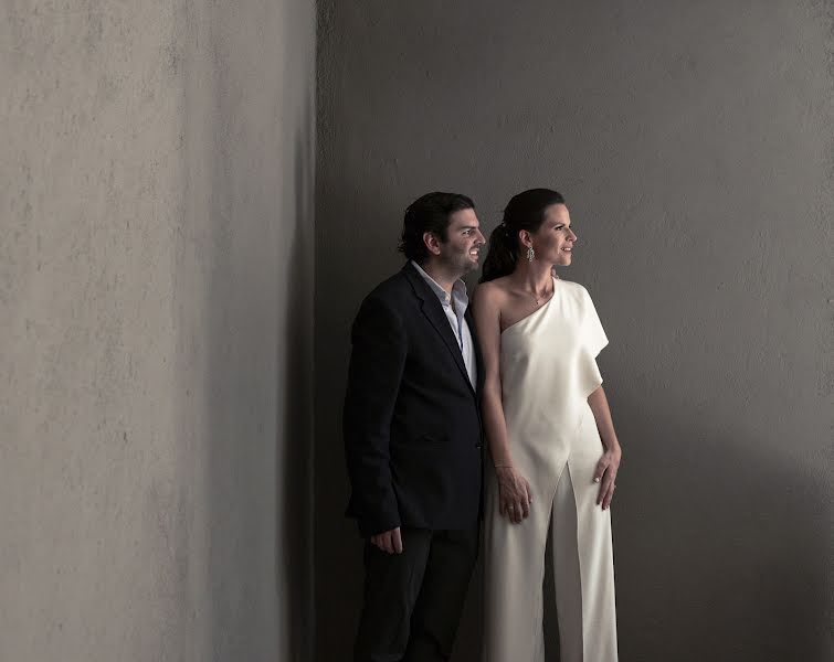 婚礼摄影师Susana Penalosa（susana）。2022 3月18日的照片