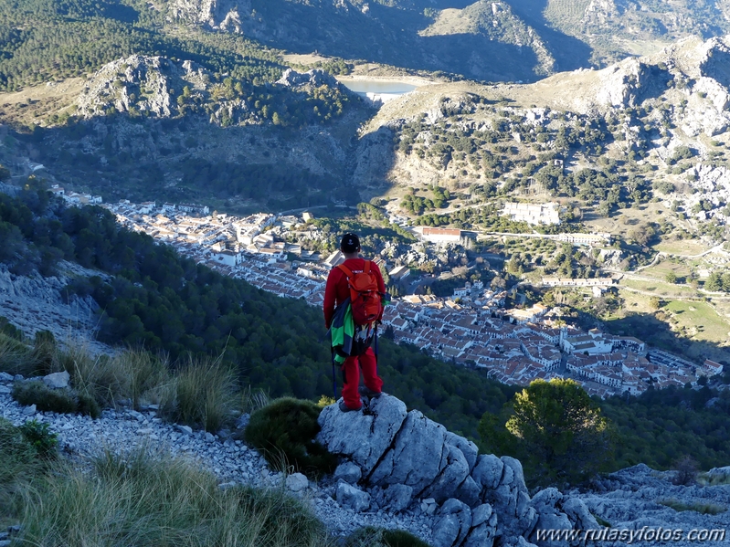 Grazalema-Simancon-Reloj-Charca Verde-Cueva de las Dos Puertas