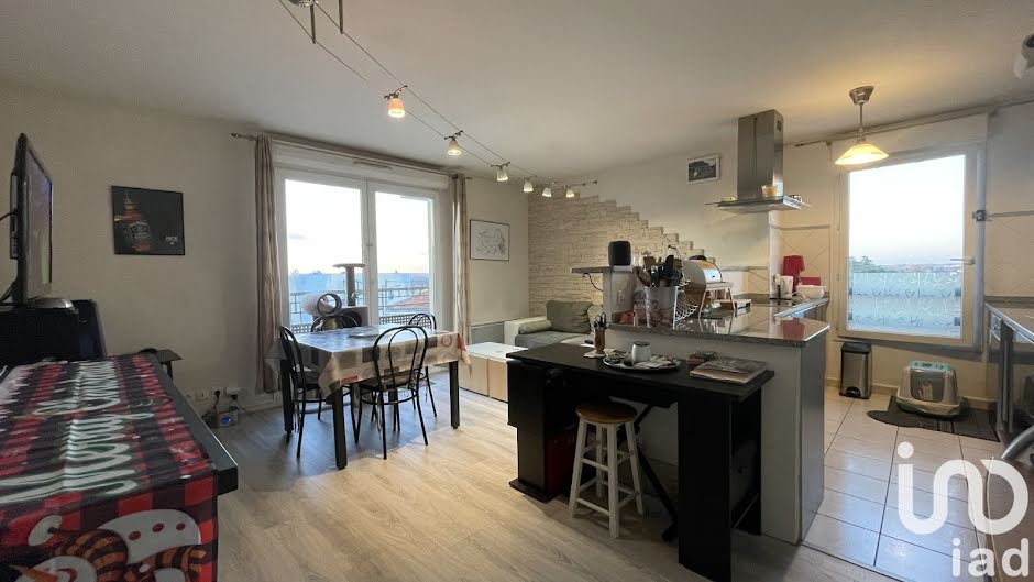 Vente appartement 3 pièces 61 m² à Combs-la-Ville (77380), 185 000 €