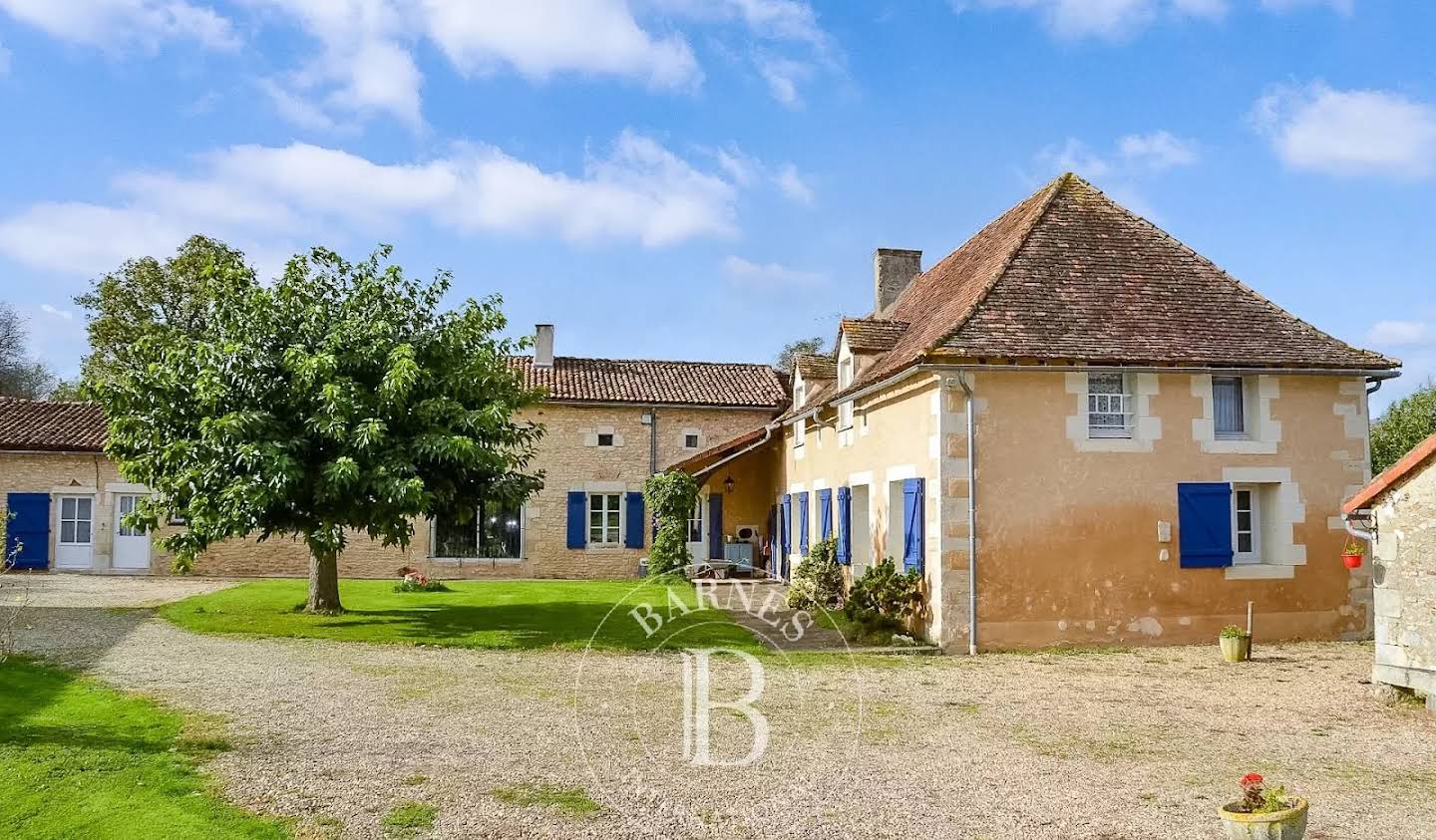 Propriété avec piscine Chauvigny