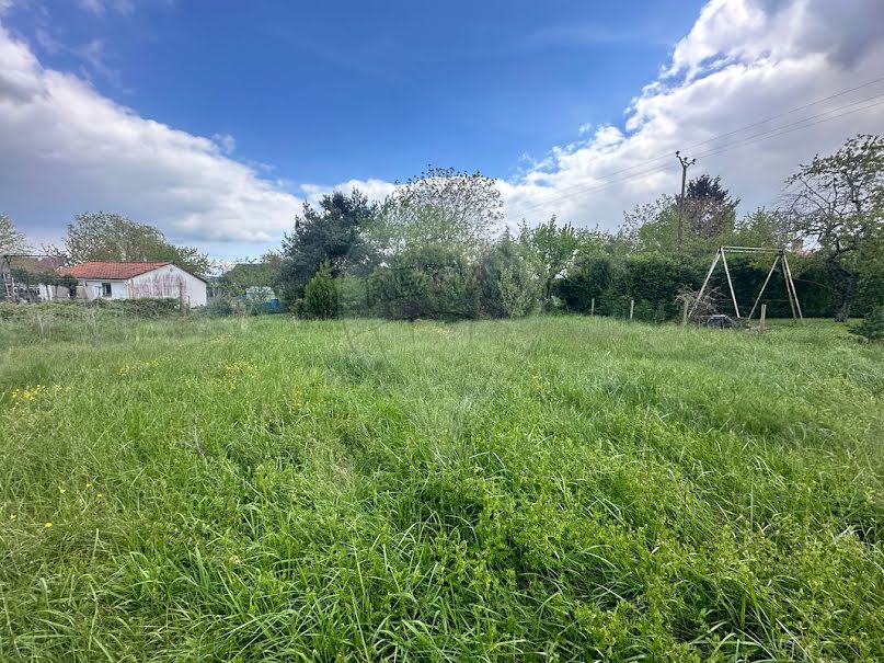 Vente terrain  800 m² à Traînou (45470), 83 000 €