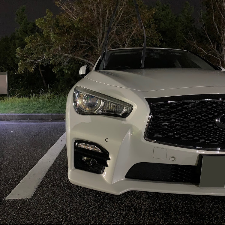 スカイラインのv37・HV37・ホイール・洗車に関するカスタム事例の投稿画像1枚目