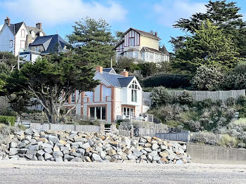 maison à Saint-Pair-sur-Mer (50)