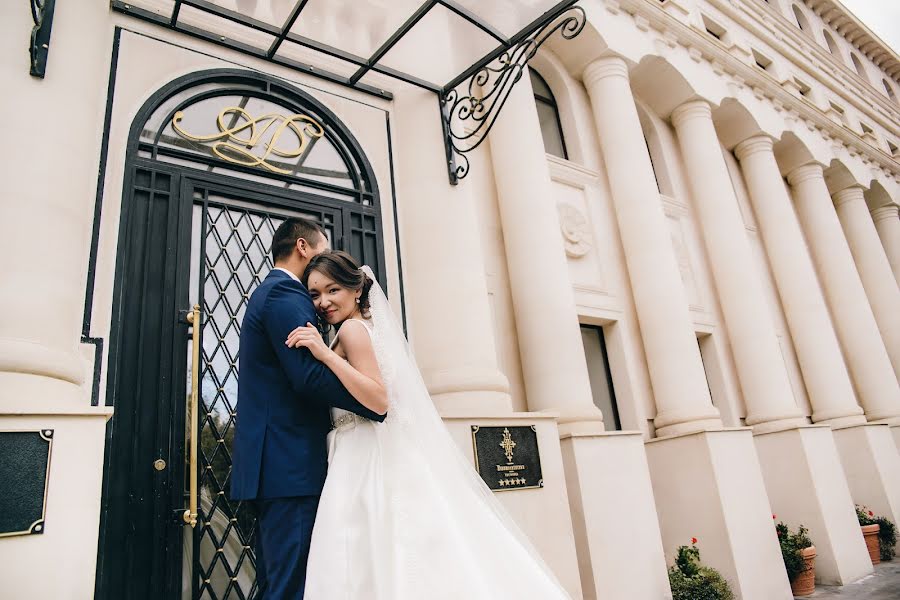 Fotógrafo de casamento Marzhan Kadysheva (kadyshevaphoto). Foto de 18 de março 2018