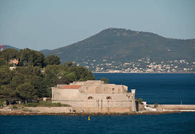 Maison avec piscine et terrasse 13