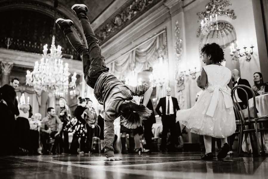 Fotógrafo de casamento Mirko Turatti (spbstudio). Foto de 11 de março 2019