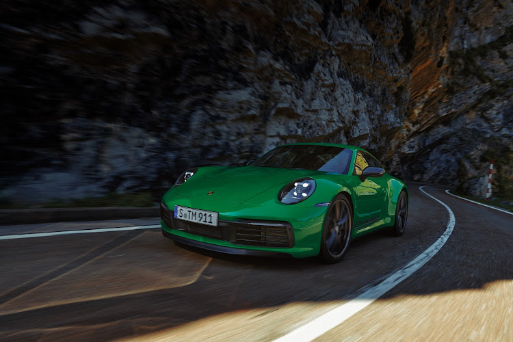 Feisty new Porsche 911 Carrera T breaks cover