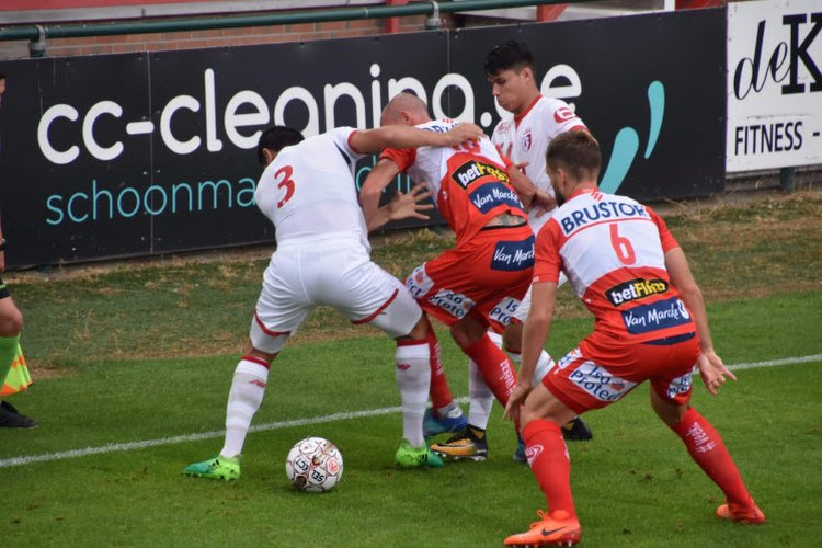 Na de 0-4 tegen Lille, moet er nog wat gebeuren bij Kortrijk: "Er moeten zeker nog wat spelers bij"