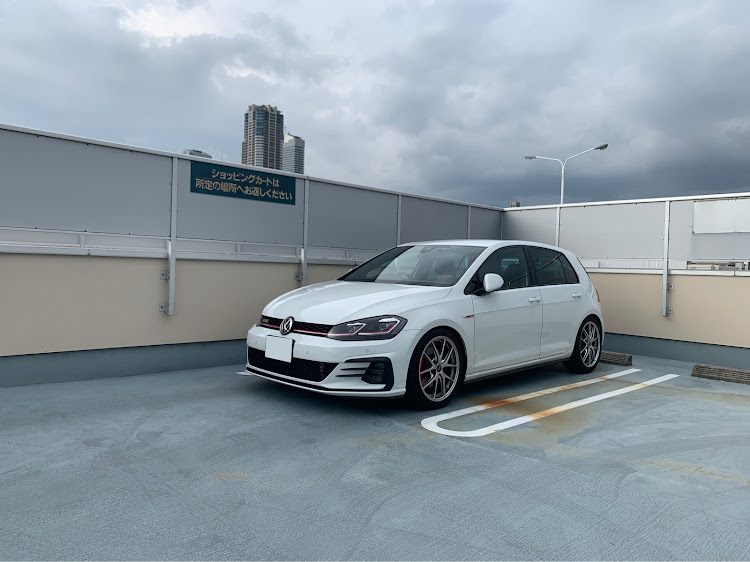 ゴルフGTIのゴルフ7.5GTI・エアークリーナー交換に関するカスタム事例の投稿画像2枚目