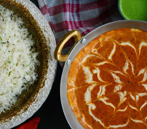 Dal Makhani With Rice/Bread