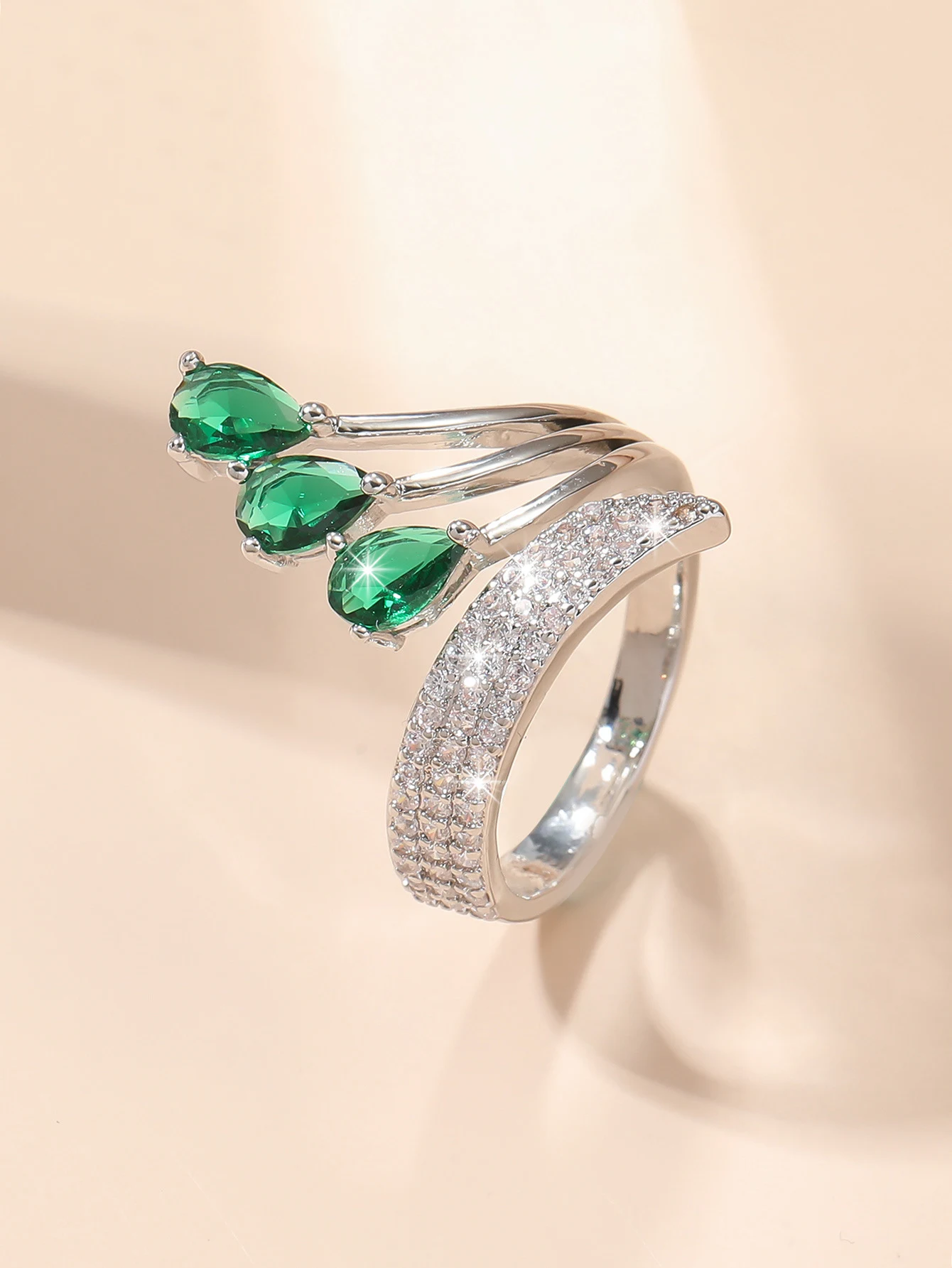 Title 5, Anillo de moda para mujer con forma de gota de ...