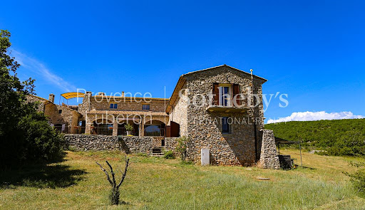 House with pool and terrace 1