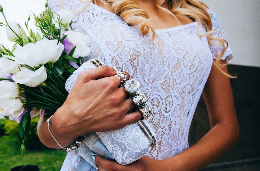 Wedding photographer Elena Mikhaylova (elenamikhaylova). Photo of 9 July 2015