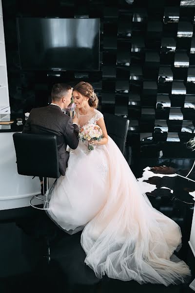 Esküvői fotós Vladimir Gornov (vladimirgornov). Készítés ideje: 2019 szeptember 13.