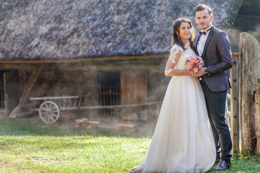 Fotografo di matrimoni Ovi Ci (naostudio). Foto del 28 novembre 2016