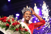 Tsakane Sono crowned as the new Miss Soweto.
