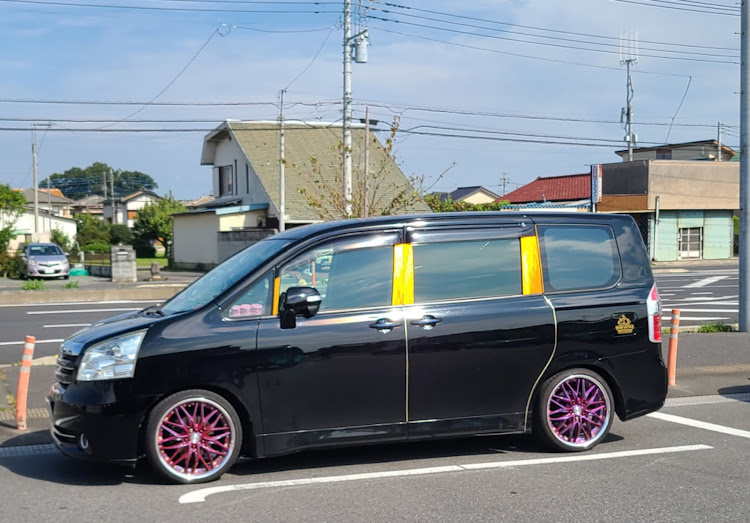 ノアのグラインダータトゥー・金華山に関するカスタム事例の投稿画像2枚目