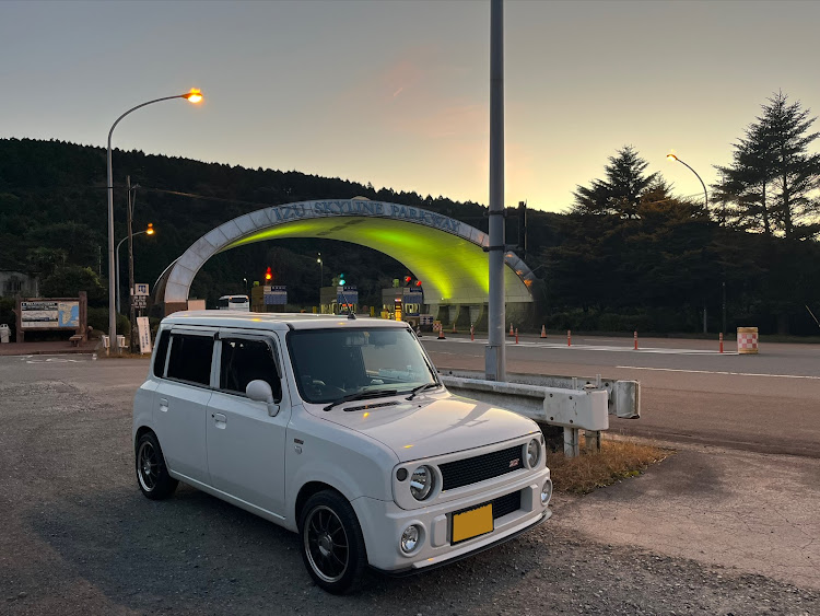 アルトラパン SSの伊豆スカイライン・ドライブ・IB-Concept・ダックテール・セレブリップライナーに関するカスタム事例の投稿画像3枚目