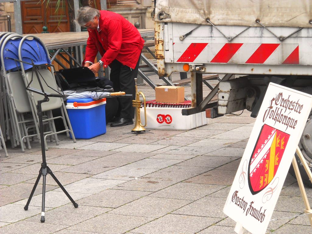 Costruzione spettacolo in corso... di Rossella Valitutti