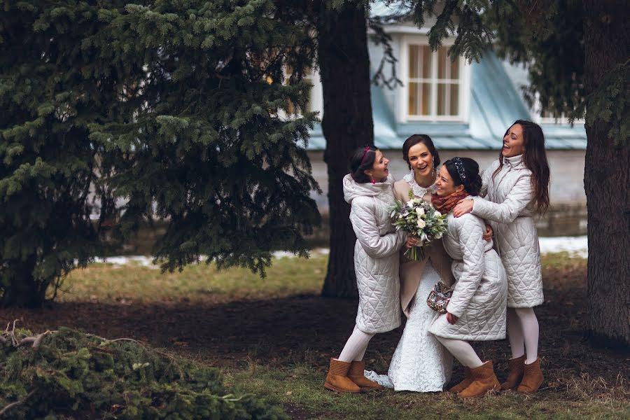 Photographe de mariage Pavel Golubnichiy (pgphoto). Photo du 15 février 2014