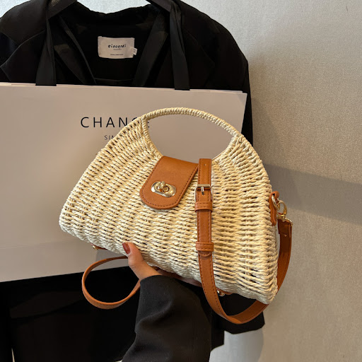 Title 5, Womens Fashion Straw Clash Color Handbag. Styl...