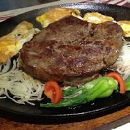 瘋牛排洋食 fun steak(士林店)