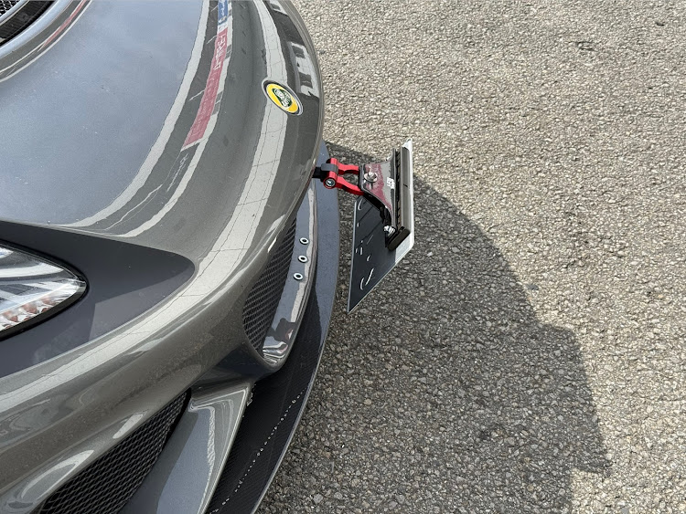 911 クーペのロータスカッコいい・エキシージカッコいい・エリーゼカッコいい・もちろんポルシェもカッコいい・にゃあ大佐カッコいい☺️に関するカスタム事例の投稿画像5枚目