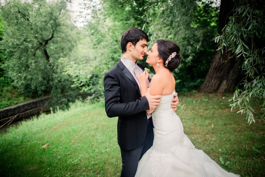 Wedding photographer Anelya Ruzheynikova (bridalstudio). Photo of 24 August 2014