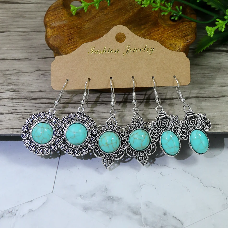 Boucles d'oreilles bohèmes turquoise Style ethnique rétro géométriques. Bijoux femme pour un look unique. Accessoire tendance et original.
