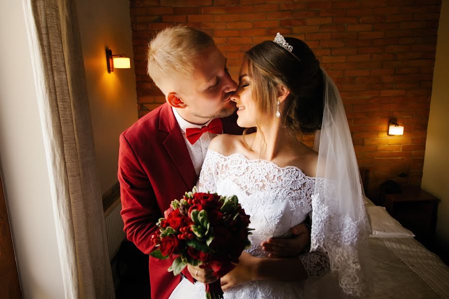 Wedding photographer Dmitriy Kara (palichev). Photo of 10 October 2018