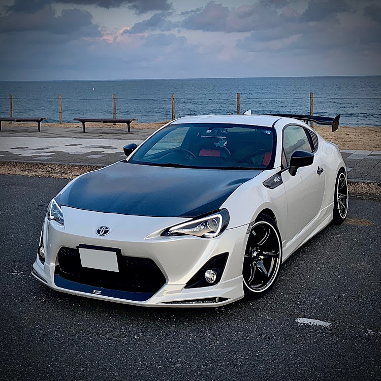 86の86・ZN6・BRZ・TOYOTA86・初投稿に関するカスタム事例の投稿画像1枚目