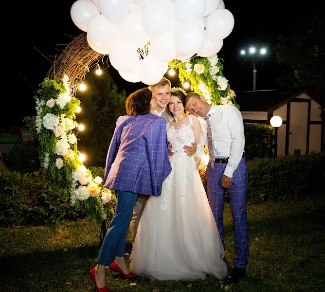 Wedding photographer Lena Zaryanova (zaryanova). Photo of 5 August 2018